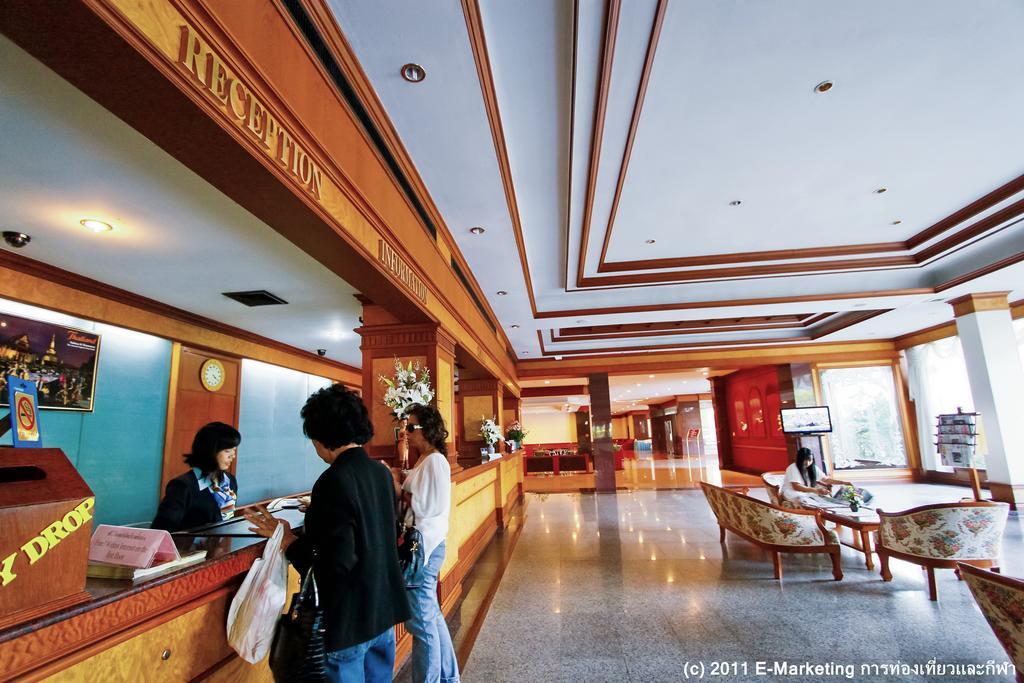 Grand Park Hotel Nakhon Si Thammarat Exterior photo